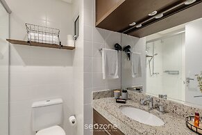 Studio in Condominium With Pool and Gym Nwc1510
