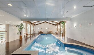 Studio in Condominium With Pool and Gym Nwc1510