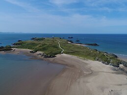 Tir Mawr