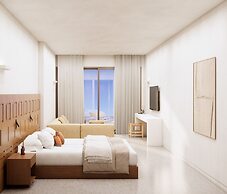 Tinos Beach Hotel & Suites