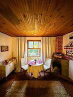 Chalé com hidro e café da manhã