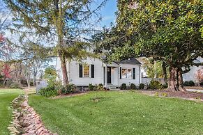 Charming 3BR Retreat in Chamblee