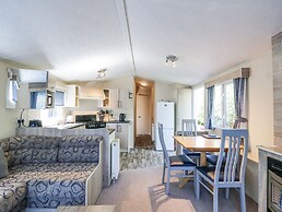 White Hart Caravan