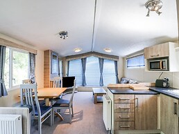 White Hart Caravan