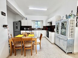 155 PRV - Stay Pervolia Maisonette