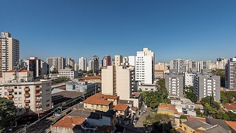 On Domingos de Morais