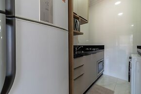 Modern 2B Apt 80m From Mariscal Iml0107