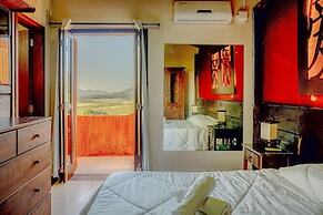 Beautiful Rustic House w/ Pool in Garopaba Egf000