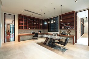 Luxury9BRVillaGolfViewTennisCourt V158