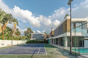 Luxury9BRVillaGolfViewTennisCourt V158