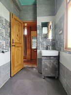Khaapus Home Naggar