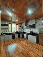 Khaapus Home Naggar