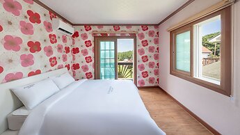 Evergreen Pet-friendly Pension, Taean