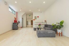 LUMI WEST LAKE APARTMENT