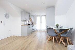 Flat 5 15 Longley Road