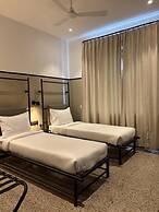 Wellesley Hotel