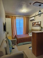 Studio w Pool, Mountain & City View Mactan Airport