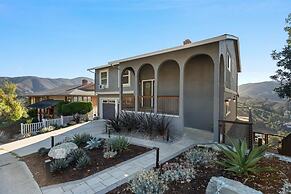 @ Marbella Lane - Chic Abode W/mountain Skyline