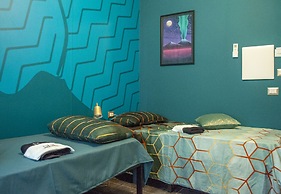 LH 51 Neapolitan Rooms