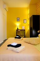 LH 51 Neapolitan Rooms