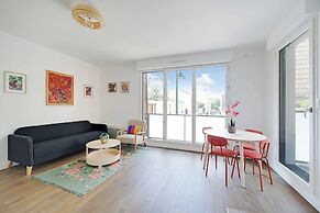 Charming Apartment - 2br-4p- Balcony- Malakoff
