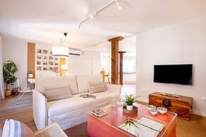 Cozy Apartament in Malaga. Larios III