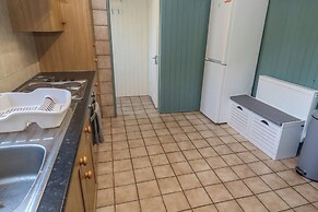 28 Guildford Road