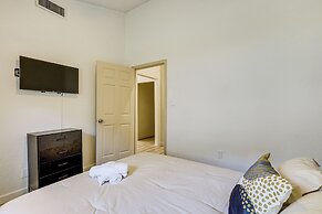 3 Mi to Dtwn! Group-friendly Getaway in Temple