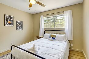 3 Mi to Dtwn! Group-friendly Getaway in Temple
