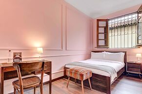 Chic 4BR Getaway in Vibrant La Candelaria