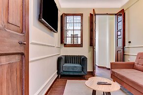 Chic 4BR Getaway in Vibrant La Candelaria