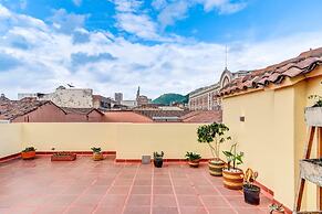 Chic 4BR Getaway in Vibrant La Candelaria