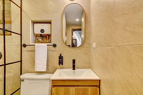 Chic 4BR Getaway in Vibrant La Candelaria