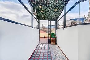 Chic 4BR Getaway in Vibrant La Candelaria