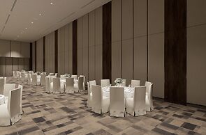 Trendy Perge Resort & Suites
