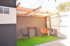 Casa com Garagem e Churrasqueira em Tima Regi o