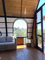 Lakeside Glamping With View, Fire Pit & Hammock