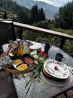 Lakeside Glamping With View, Fire Pit & Hammock