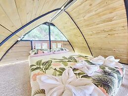 Lakeside Glamping With View, Fire Pit & Hammock