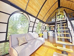 Lakeside Glamping With View, Fire Pit & Hammock