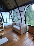 Lakeside Glamping With View, Fire Pit & Hammock