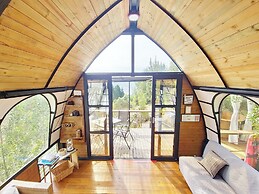 Lakeside Glamping With View, Fire Pit & Hammock