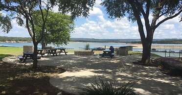 Hill Country Island Retreat