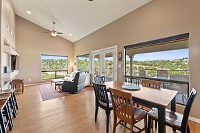 Shiraz Haus - Unit B