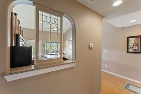 Shiraz Haus - Unit B