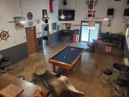 J-bar-j Lodge