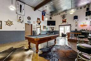 J-bar-j Lodge
