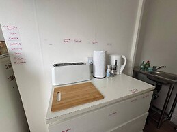 Cosy Croydon Apartment With 2 Bedrooms