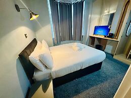 Sachi Hotel