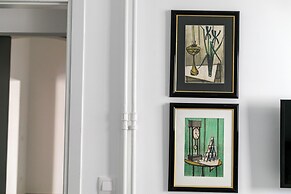 Artsi - 3BR Apt w Balcony in Athens